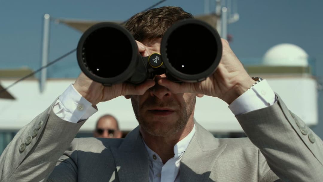 Mechanic: Resurrection backdrop 8