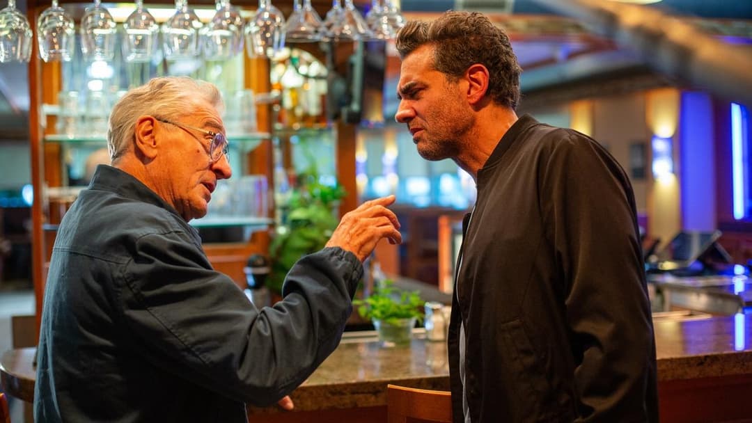 Езра: Неналежна поведінка backdrop 9